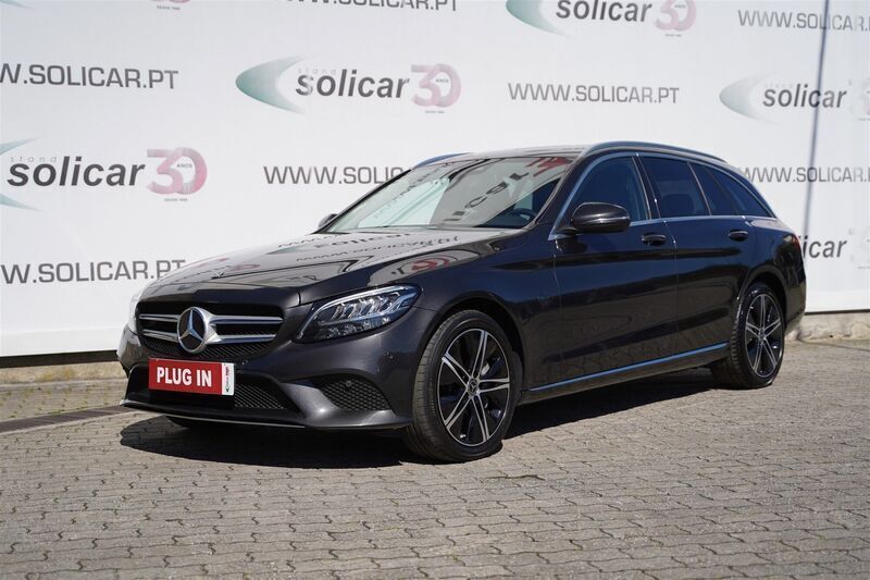 Preto Usado 2020 Mercedes C300 Avantgarde Carrinha | € 29.990 (Preço justo) - Imagem 1/4