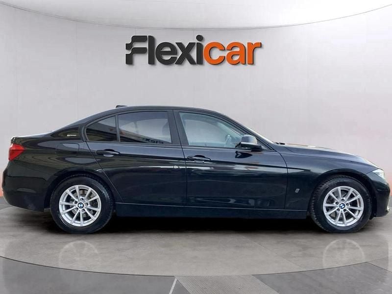 Preto Usado 2019 BMW 330 iPerformance Sedan | € 23.490 (Preço justo) - Imagem 1/4