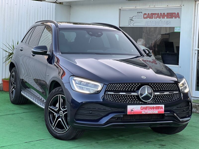 Azul Usado 2020 Mercedes GLC300 SUV | € 44.500 (Preço justo) - Imagem 1/4