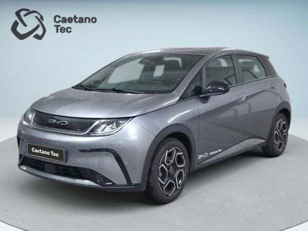 Cinzento Usado 2024 BYD Dolphin Citadino | € 28.990 - Imagem 1/4