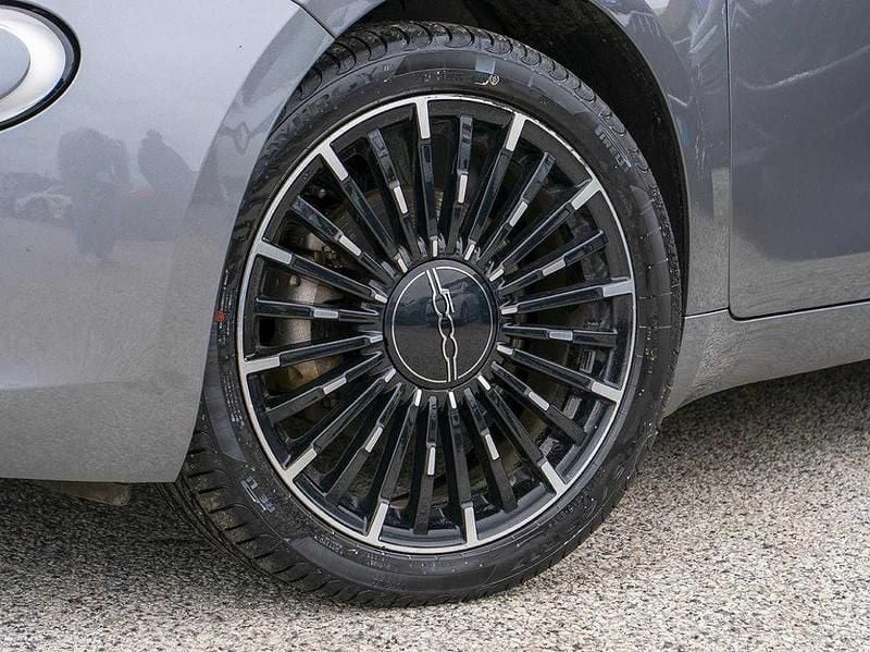 Usado Fiat 500e Icon 86 kW (118 HP) 2022 Cinza Citadino