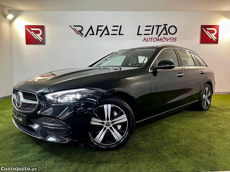 Preto Usado 2023 Mercedes C300e Carrinha | € 39.750 - Imagem 1/1