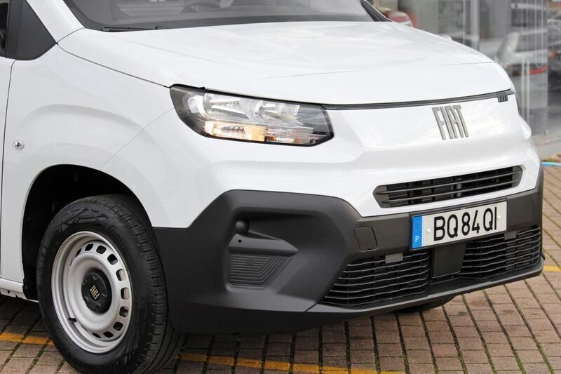 Novo Fiat Doblò 130 HP (95 kW) 2025 Branco Monovolume