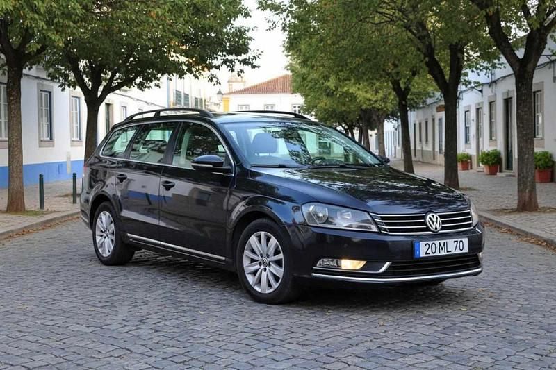 Usado VW Passat 105 HP (77 kW) 2011 Preto Carrinha
