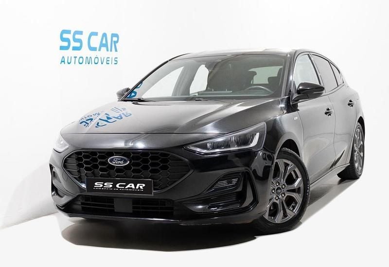 Preto Usado 2022 Ford Focus ST-Line Citadino | € 16.890 (Preço justo) - Imagem 1/4