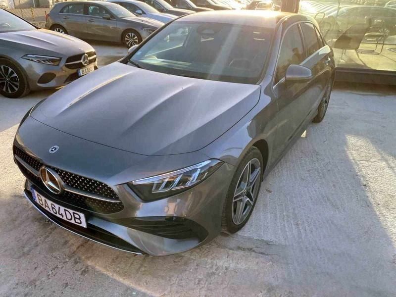 Usado Mercedes A250 Advanced Plus 218 HP (160 kW) 2023 Cinzento Citadino