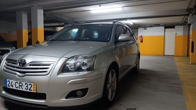 Usado 2007 Toyota Avensis Sol Sedan | € 6.500 (Preço justo) - Imagem 1/4