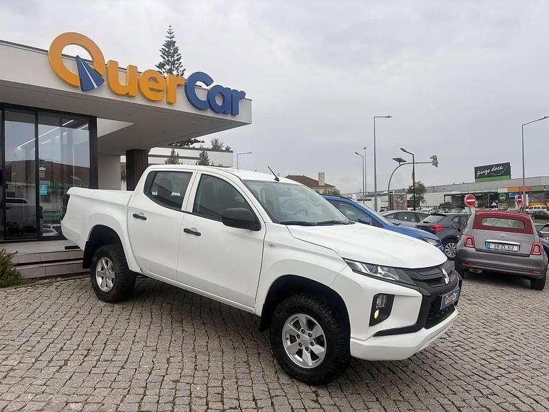 Usado Mitsubishi L200 Invite 150 HP (110 kW) 2021 Branco Pickup
