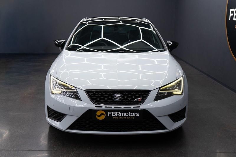 Usado Cupra Leon 290 HP (213 kW) 2017 Branco