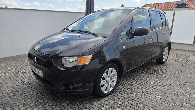 Usado 2009 Mitsubishi Colt Sedan | € 4.650 - Imagem 1/4