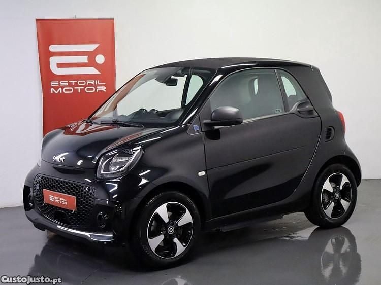 Preto Usado 2021 Smart ForTwo Electric Drive Passion Coupé | € 12.750 (Preço justo) - Imagem 1/1