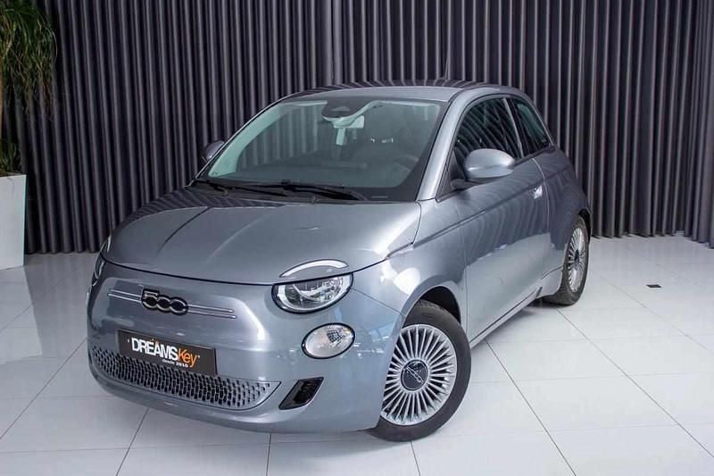 Cinza Usado 2021 Fiat 500e Icon Sedan | € 17.400 (Preço justo) - Imagem 1/4