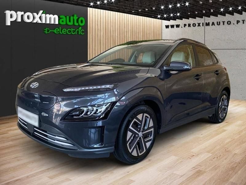 Preto Usado 2024 Hyundai Kauai SUV | € 31.900 (Caro) - Imagem 1/4