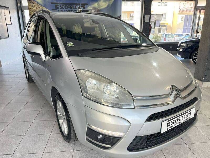 Usado Citroën Grand C4 Picasso Seduction 112 HP (82 kW) 2012 Cinzento Monovolume