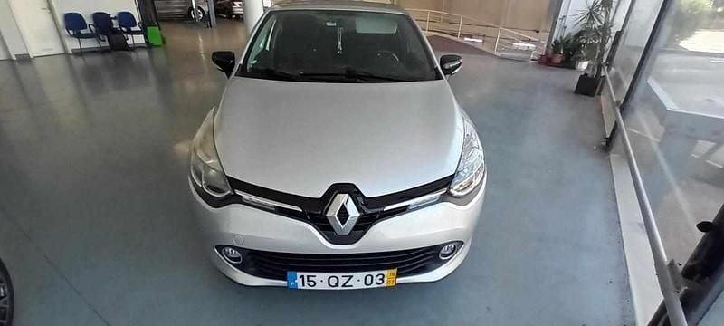 Cinzento Usado 2016 Renault Clio IV Citadino | € 9.000 (Preço justo) - Imagem 1/4