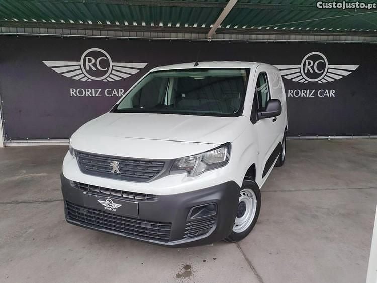 Branco Usado 2019 Peugeot Partner Van | € 9.700 (Bom preço) - Imagem 1/1