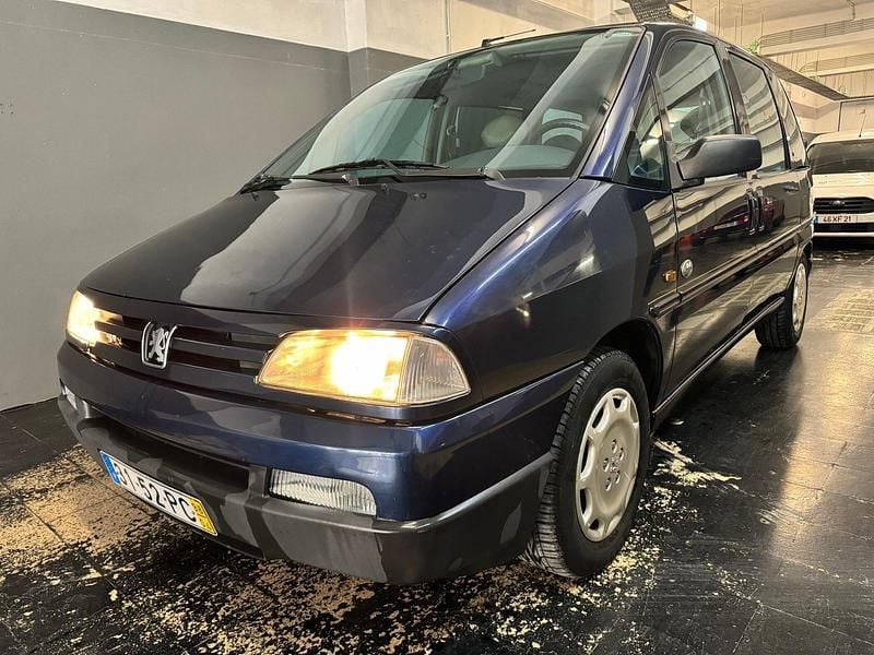 Azul Usado 1998 Peugeot 806 Monovolume | € 3.990 - Imagem 1/4
