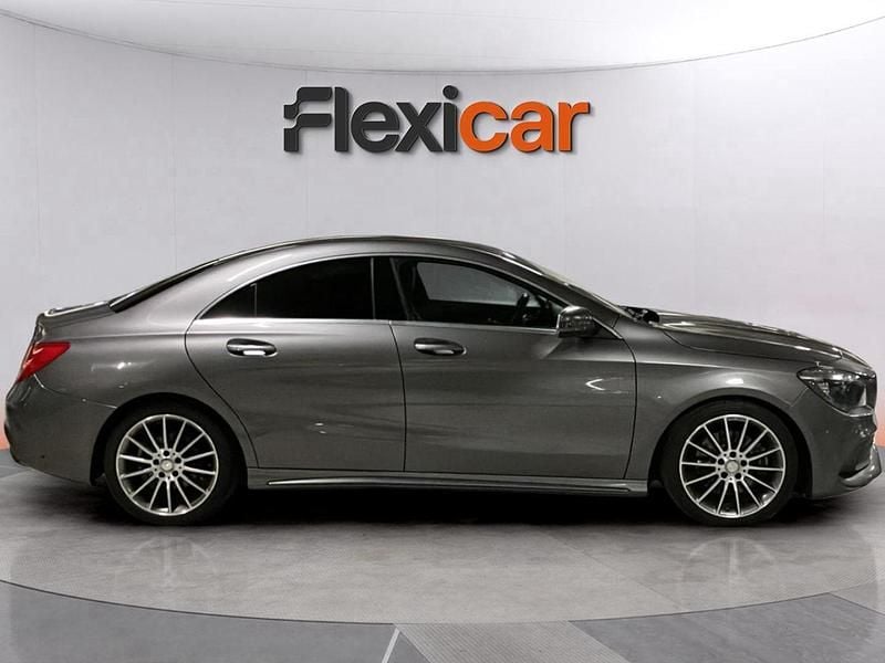 Usado Mercedes CLA220 AMG line 177 HP (130 kW) 2016 Cinza Sedan
