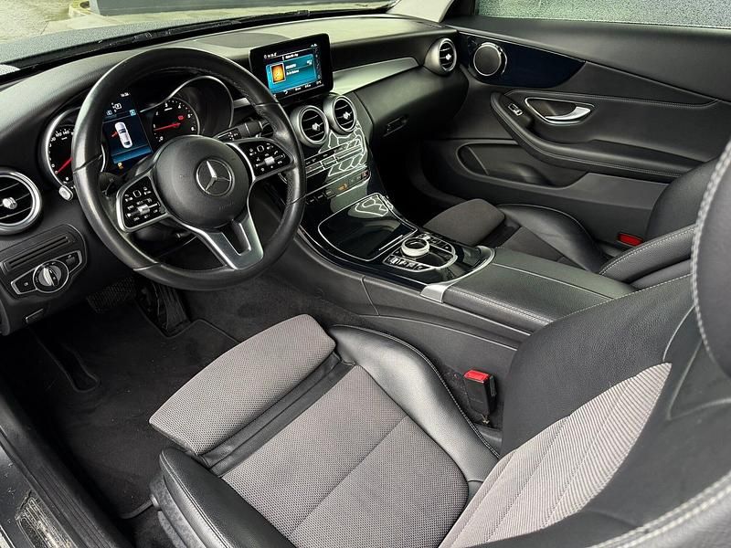 Usado Mercedes C220 194 HP (142 kW) 2018 Cinza Coupé