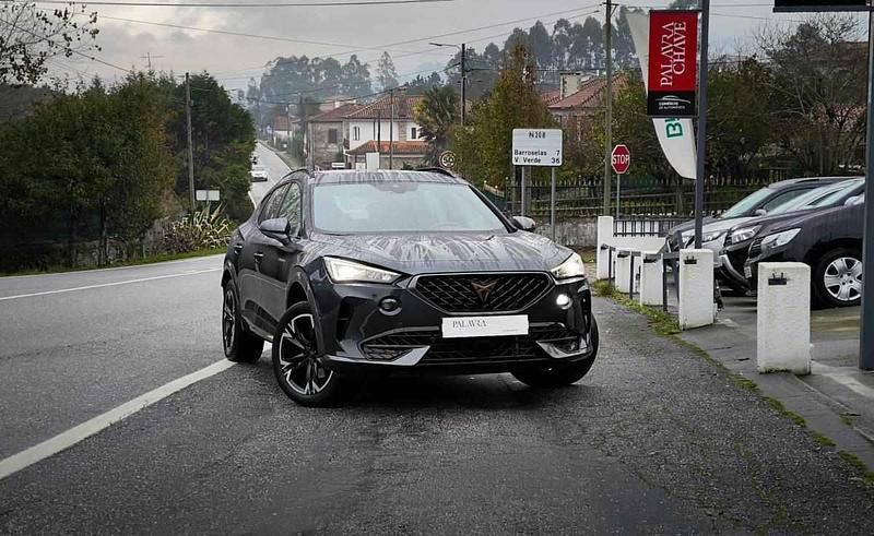 Cinzento Usado 2023 Cupra Formentor SUV | € 29.950 (Preço elevado) - Imagem 1/1