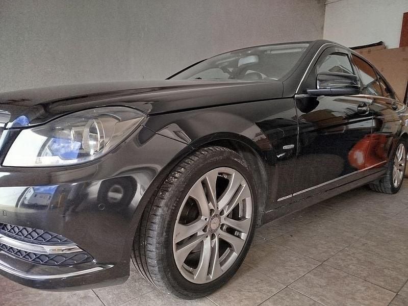 Usado 2012 Mercedes C220 Avantgarde Sedan | € 12.250 (Bom preço) - Imagem 1/4
