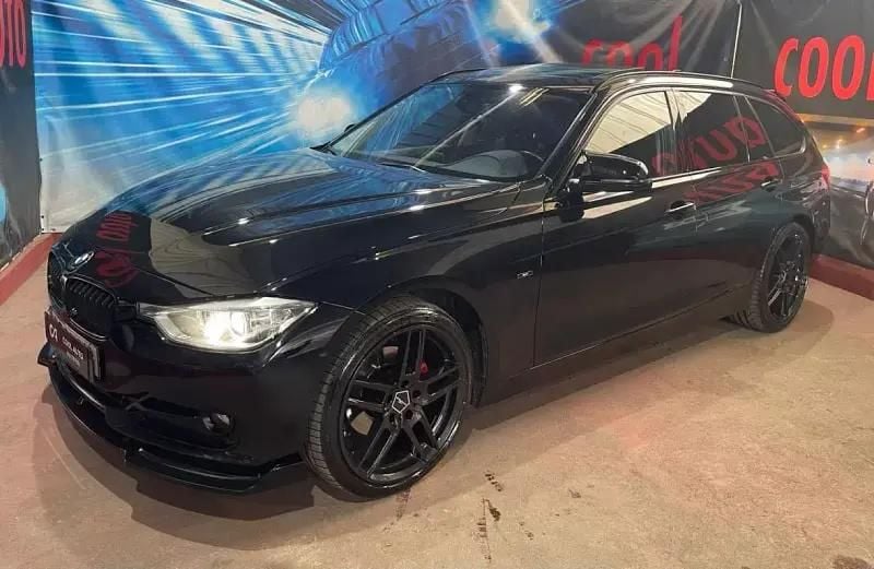 Usado BMW 320 Sport Line 184 HP (135 kW) 2014 Preto Carrinha