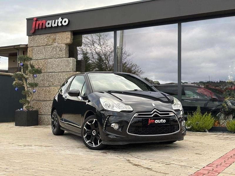 Cinzento Usado 2011 Citroën DS3 Citadino | € 9.000 (Preço justo) - Imagem 1/4