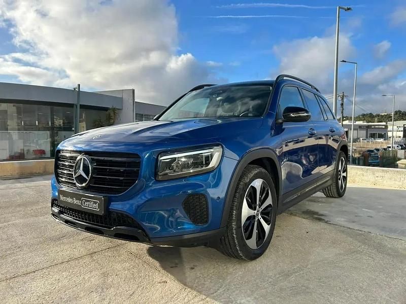 Azul Usado 2024 Mercedes GLB220 Advanced SUV | € 61.900 - Imagem 1/4