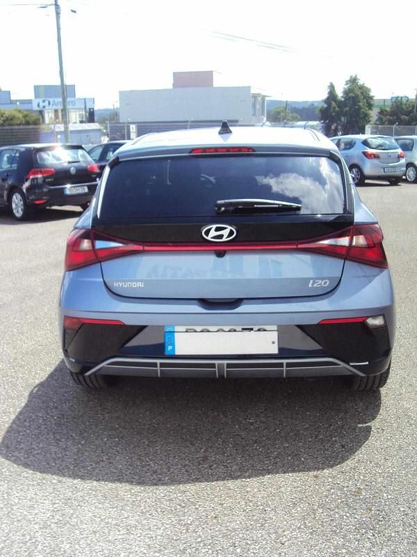Usado Hyundai i20 100 HP (73 kW) 2025 Azul Citadino