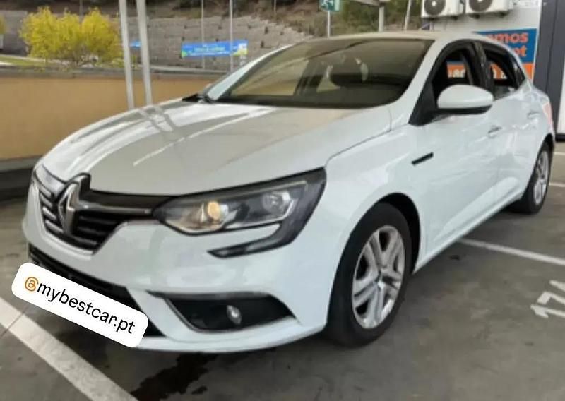 Branco Usado 2019 Renault Mégane IV Zen Citadino | € 12.900 (Preço justo) - Imagem 1/4