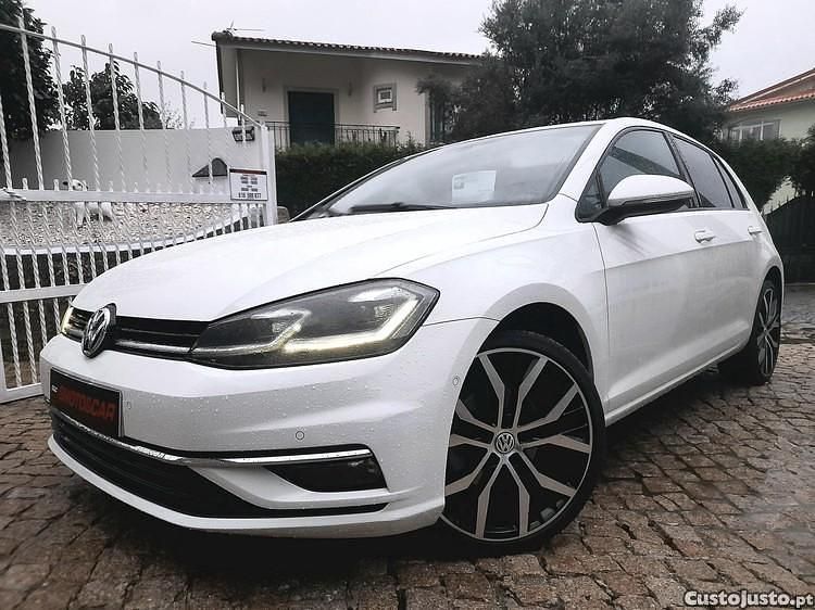 Usado VW Golf Sport 116 HP (85 kW) 2018 Branco Sedan