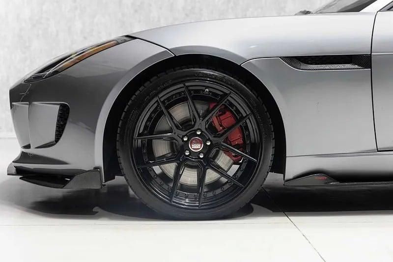 Usado Jaguar F-Type R 550 HP (404 kW) 2015 Cinza Coupé