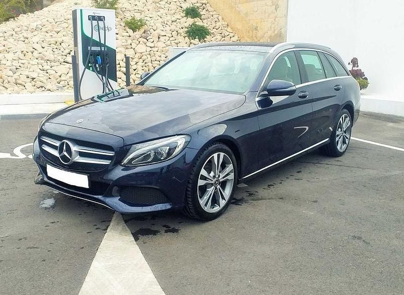 Usado 2017 Mercedes C200 Avantgarde Sedan | € 18.500 (Preço justo) - Imagem 1/4