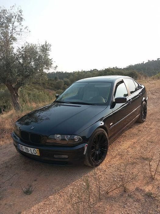Usado 1998 BMW 320 Sedan | € 4.500 (Preço justo) - Imagem 1/4