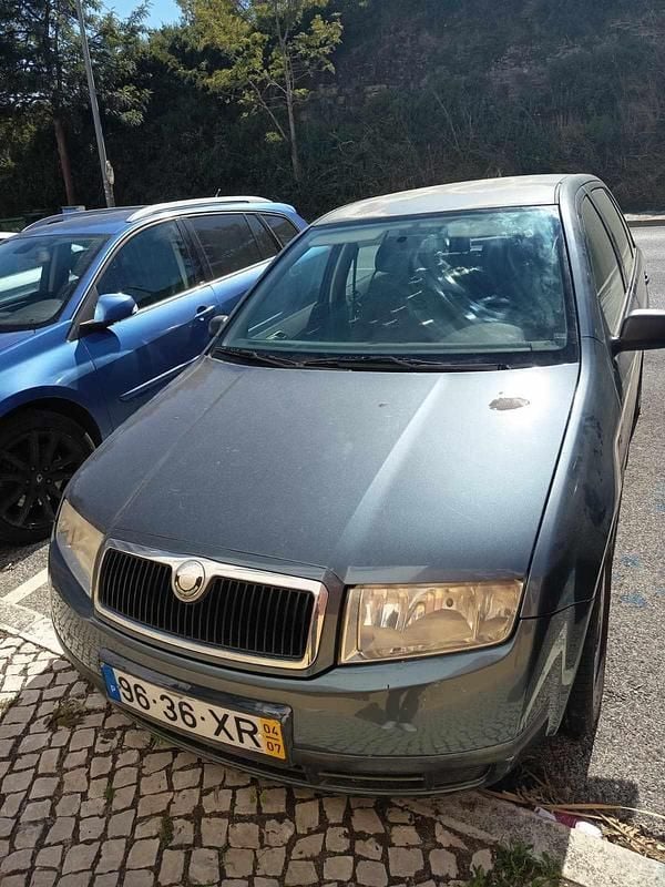 Cinzento Usado 2004 Skoda Fabia Citadino | € 1.700 (Preço justo) - Imagem 1/4