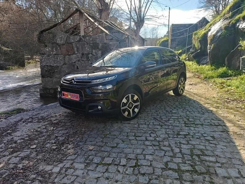 Usado Citroën C4 Cactus Start 102 HP (75 kW) 2018 Preto (metalizado) Citadino