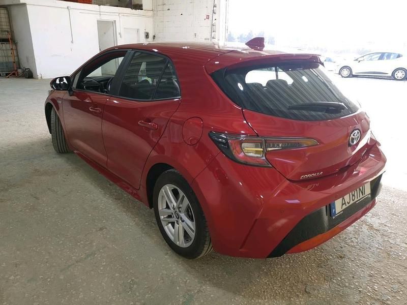 Usado Toyota Corolla Comfort 122 HP (89 kW) 2021 Vermelho
