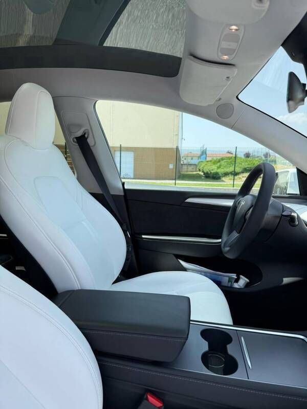 Branco Usado 2023 Tesla Model Y SUV | € 32.500 (Super Preço) - Imagem 1/2