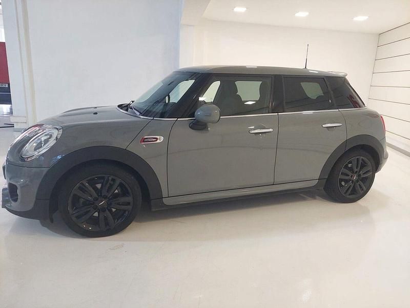 Usado Mini One D 95 HP (69 kW) 2017 Cinza Citadino