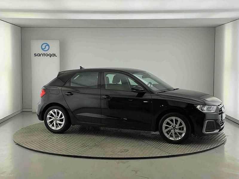 Preto Usado 2024 Audi A1 Sportback Advanced Citadino | € 21.990 (Preço justo) - Imagem 1/4