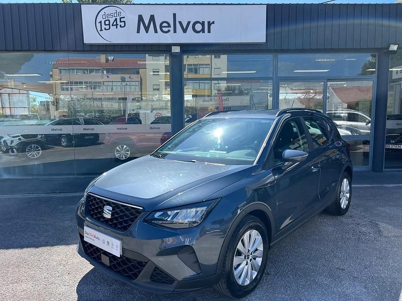 Cinza Usado 2024 Seat Arona Style SUV | € 20.490 (Preço justo) - Imagem 1/4