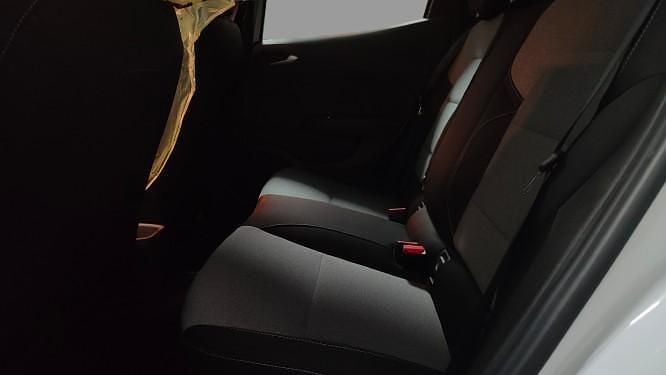 Usado Renault Clio V 100 HP (73 kW) 2024 Branco