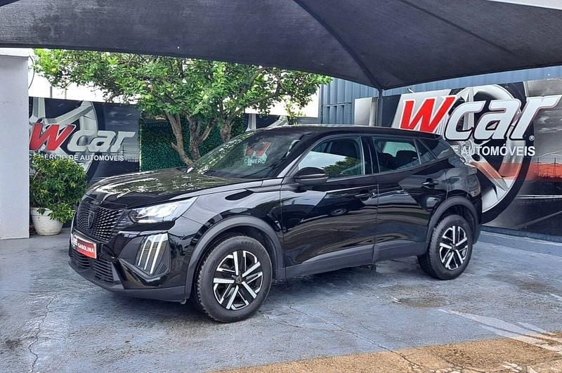 Preto Usado 2024 Peugeot 2008 Active SUV | € 20.450 (Bom preço) - Imagem 1/4