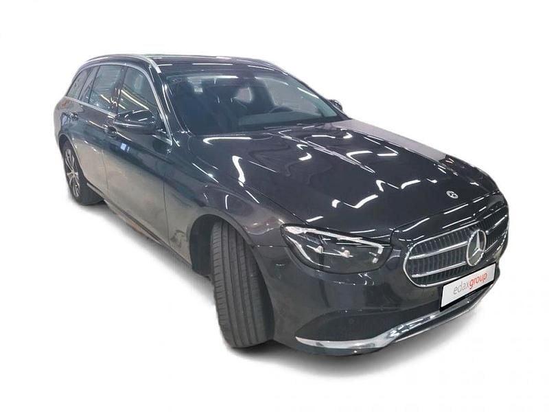 Cinza Usado 2021 Mercedes E300 Avantgarde Carrinha | € 28.990 (Caro) - Imagem 1/4