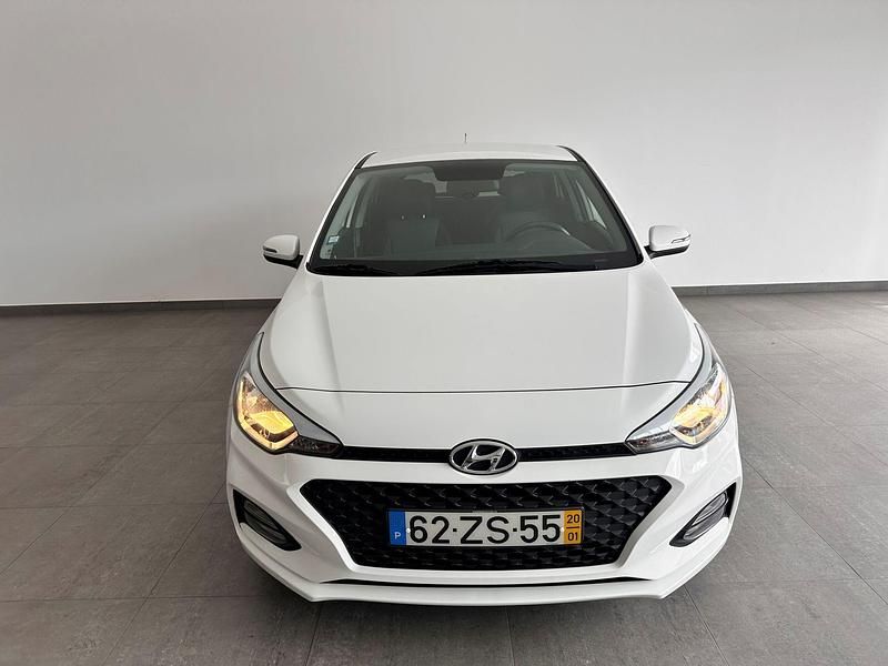 Polar white (sólida) Usado 2020 Hyundai i20 Comfort | € 14.800 (Preço elevado) - Imagem 1/4