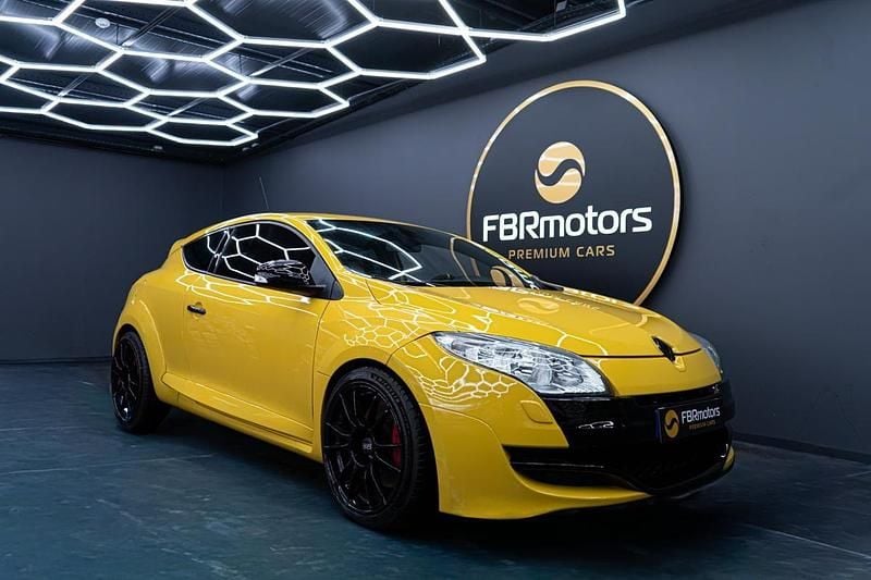 Outra Usado 2011 Renault Mégane III Coupé | € 21.990 - Imagem 1/4