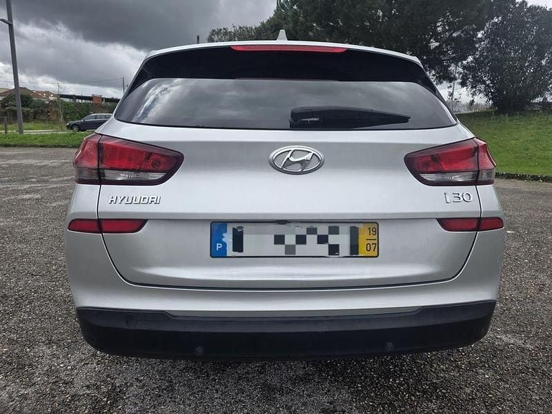 Usado Hyundai i30 Style 115 HP (84 kW) 2019 Sedan