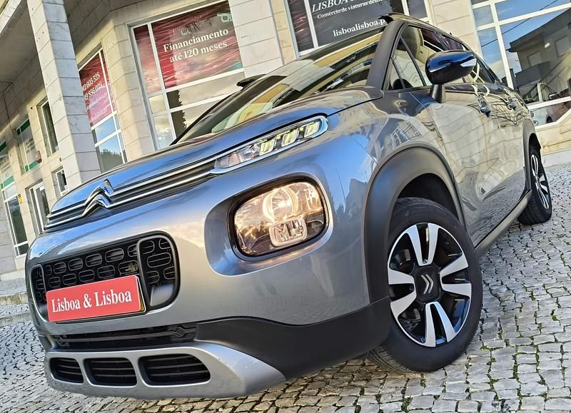 Cinzento Usado 2018 Citroën C3 Aircross Shine SUV | € 11.980 (Preço justo) - Imagem 1/4
