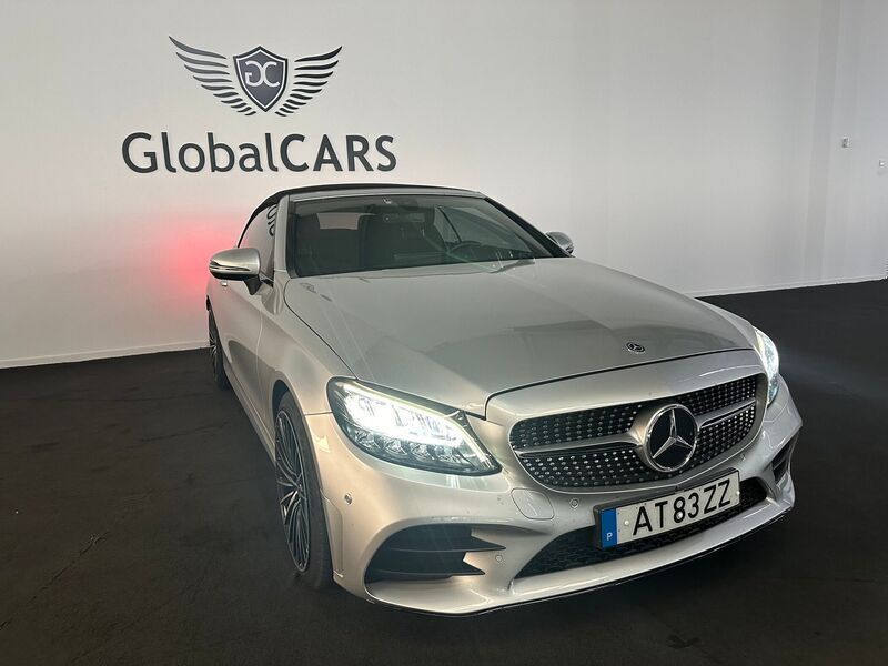 Usado Mercedes C200 AMG line 184 HP (135 kW) 2020 Cinza Sedan