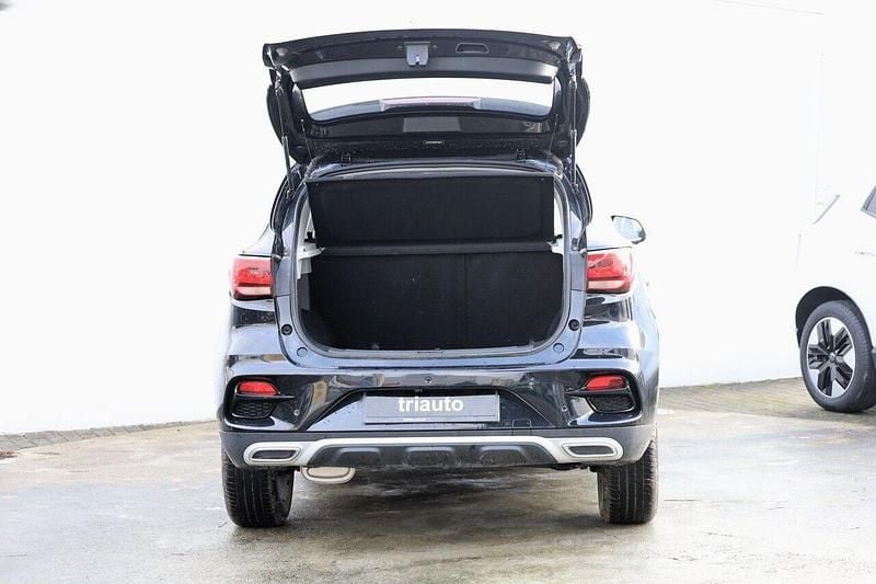 Usado MG ZS Luxury 111 HP (81 kW) 2025 Preto SUV